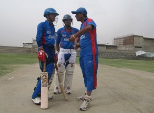 Rashid Latif working with two Afghan batsmen
